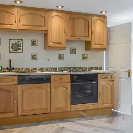 Lorna's At The Grange - Uk11565